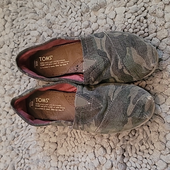 Women's TOMS - Picture 2 of 5